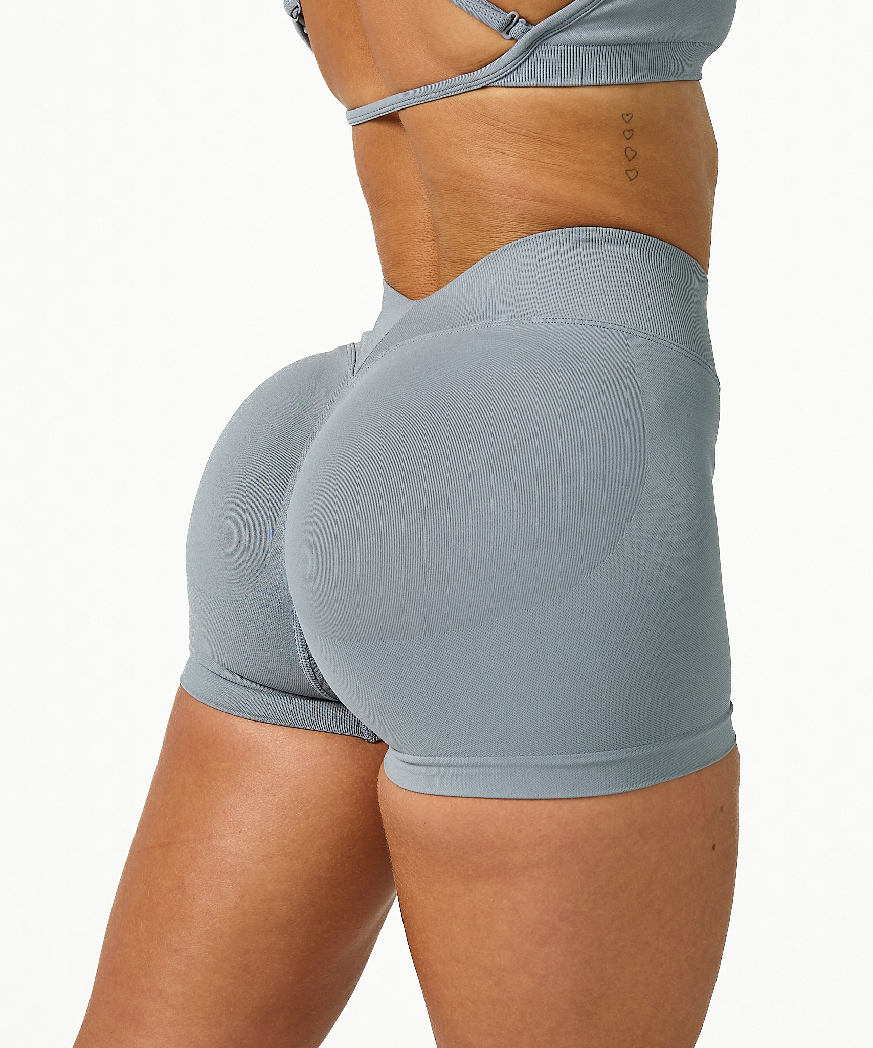 V Sculpt Scrunch Shorts: Slate Grey