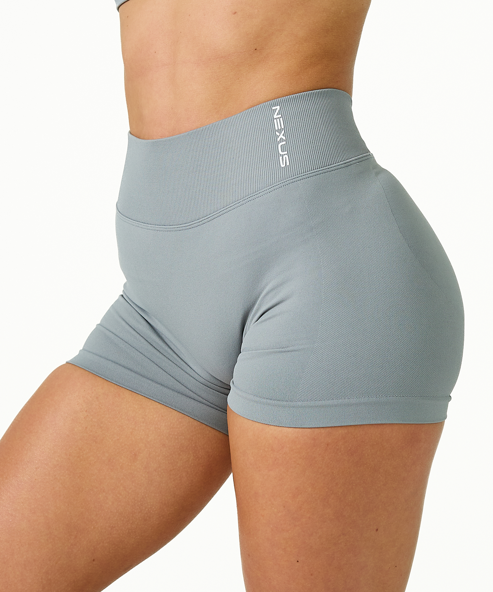 V Sculpt Scrunch Shorts: Slate Grey