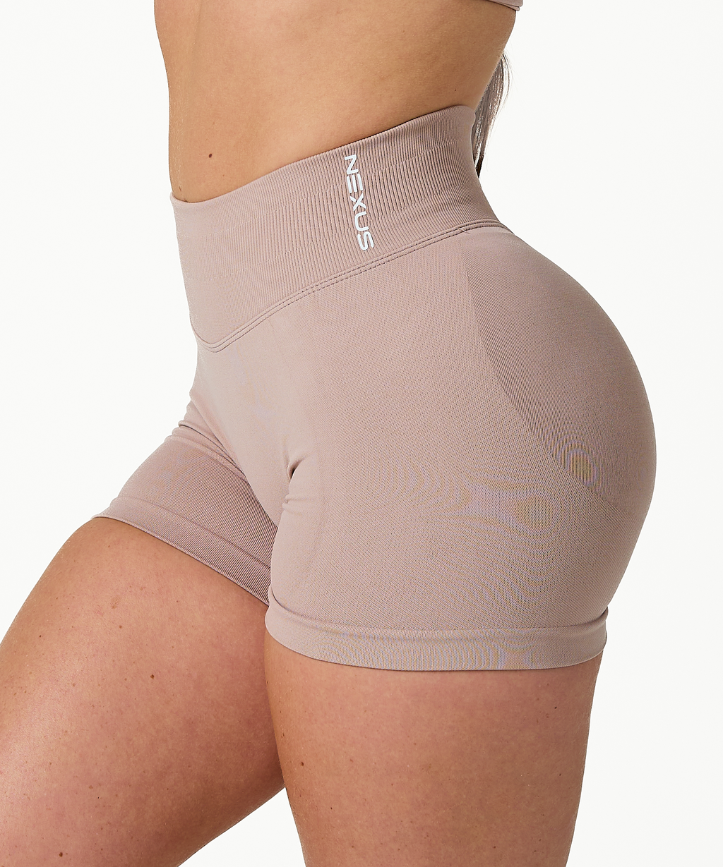 シグネチャー スクランチ ショーツ