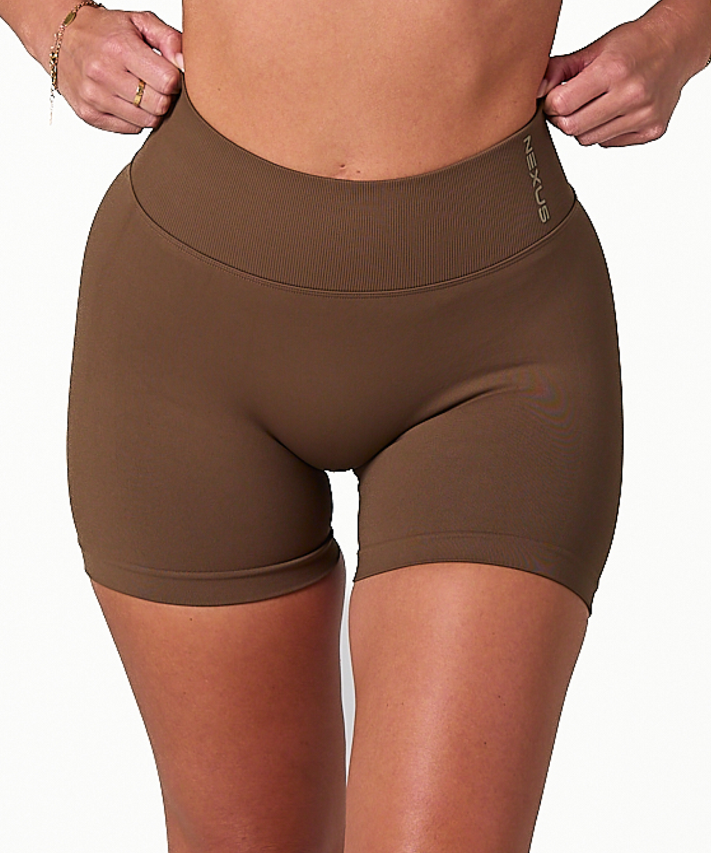 V Sculpt Scrunch Shorts - Espresso